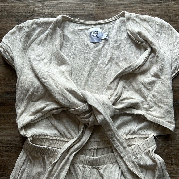 Princess Polly linen one piece - Picture 2 of 3